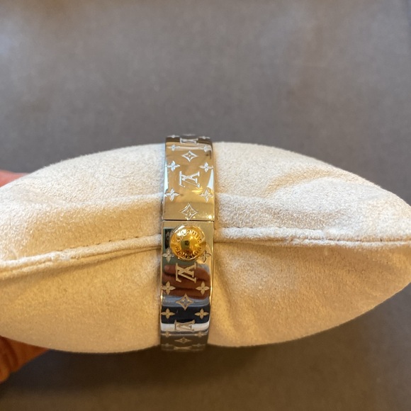 Louis Vuitton nanogram cuff size Small - Picture 3 of 9